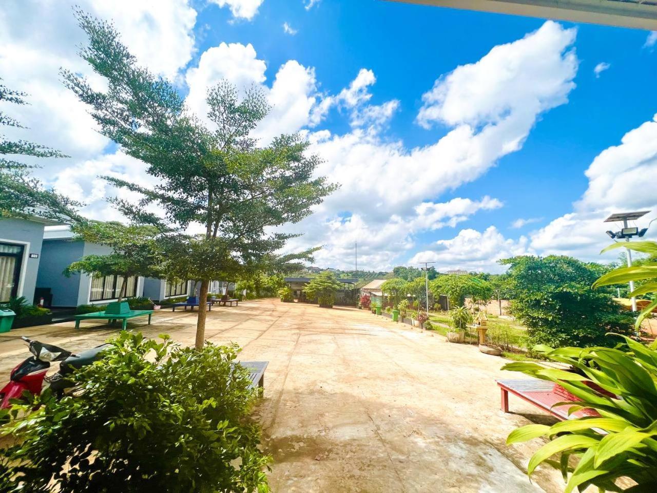 Chomkatae Bungalows Сен Монуром Екстериор снимка