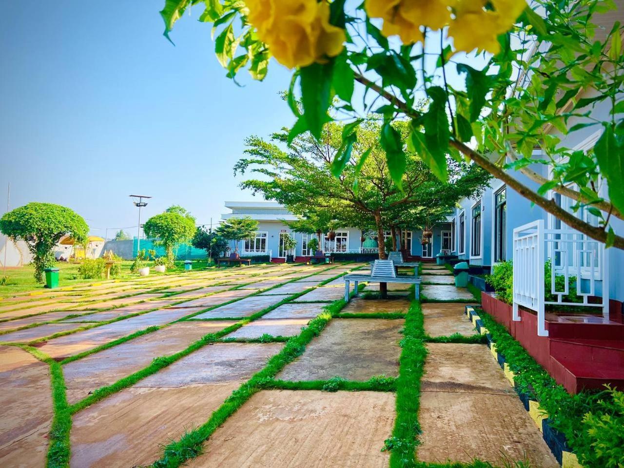 Chomkatae Bungalows Сен Монуром Екстериор снимка